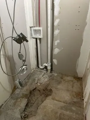 1 Call Plumbing Solutions Logo