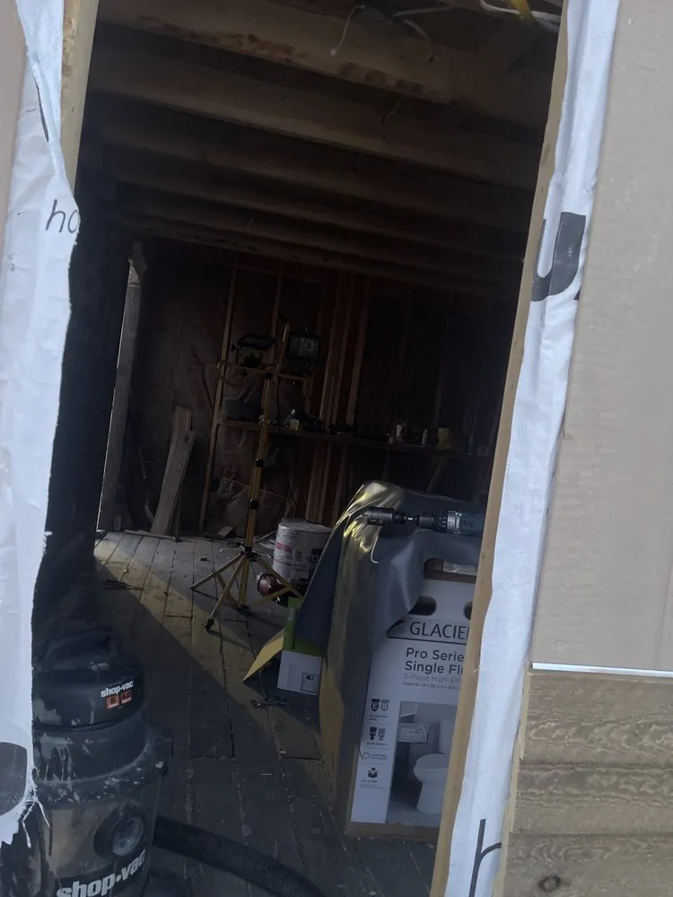 Slide of 100% Plumbers