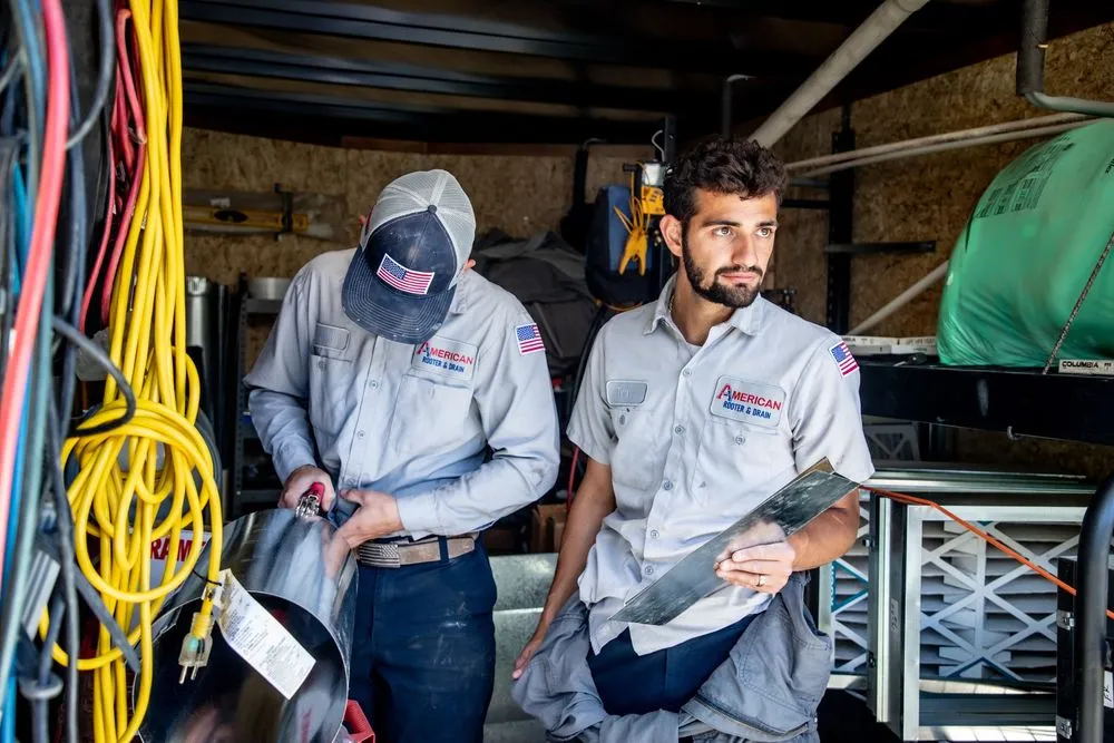 Slide of 1005 Commercial Way