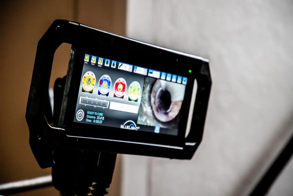 Slide of 1005 Commercial Way