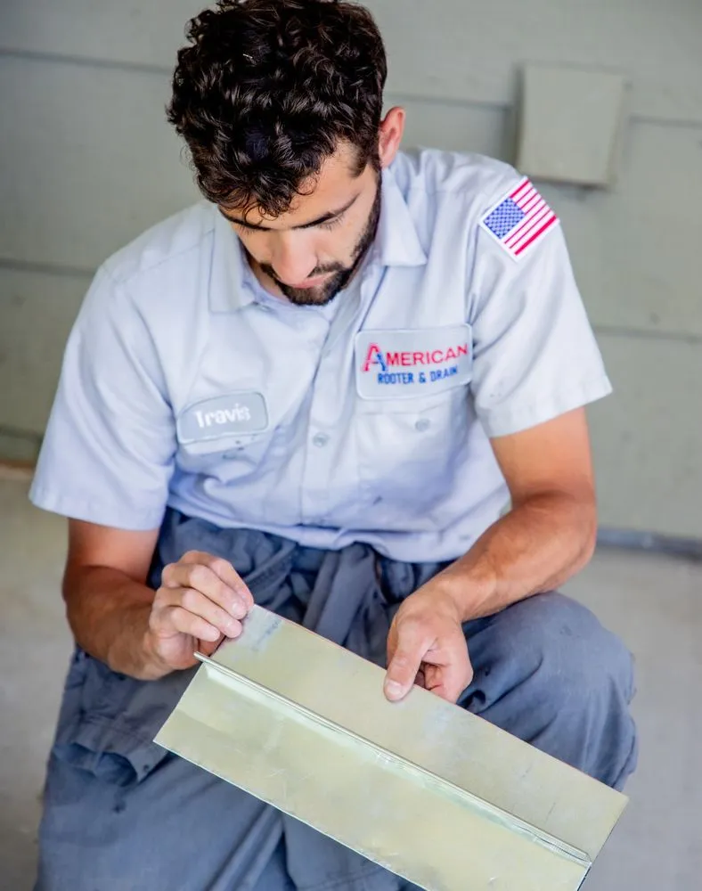 Slide of 1005 Commercial Way