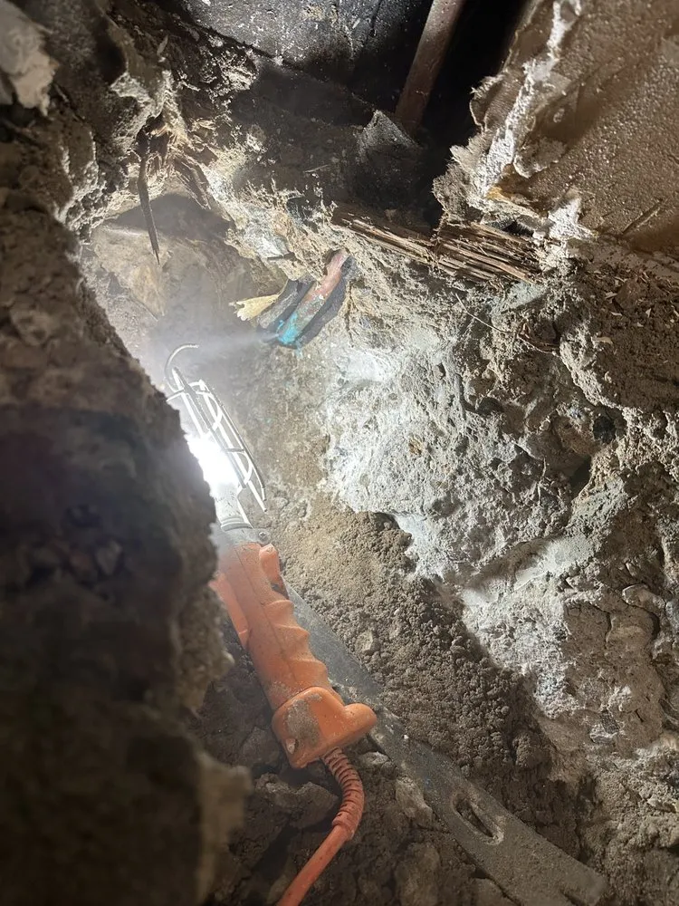 Slide of 111 Leak Detection