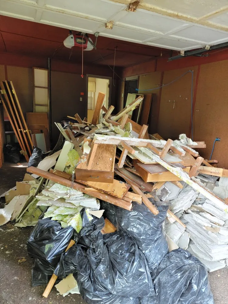 Slide of 1st Choice Building Maintenance