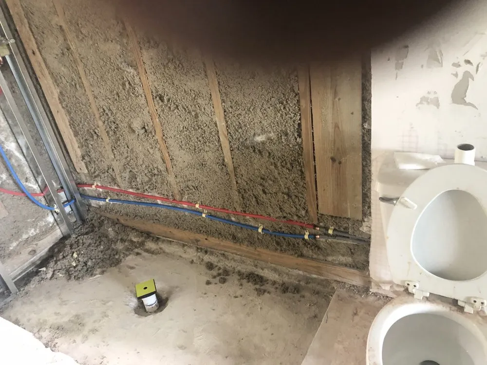 Slide of 1st Choice Plumbing