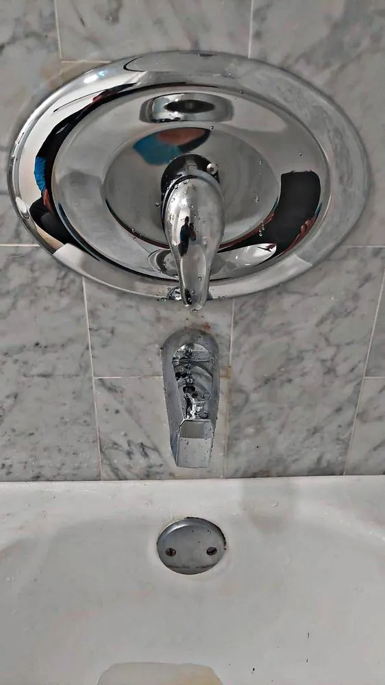 Slide of 1st Class Plumbing South Florida