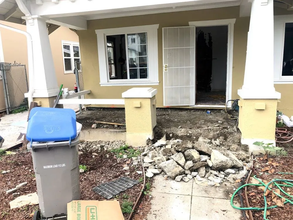 Slide of 2 Fast Construction