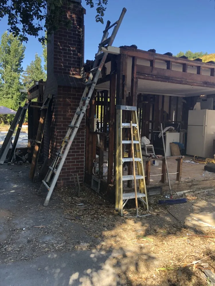 Slide of 2 Fast Construction