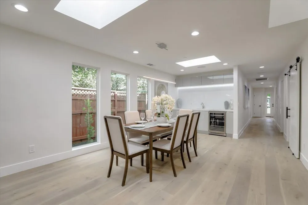 Slide of 2 Fast Construction