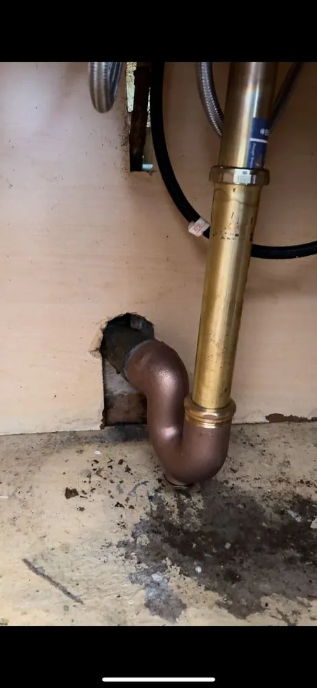 Slide of 24-7 Leak n Clog Repair