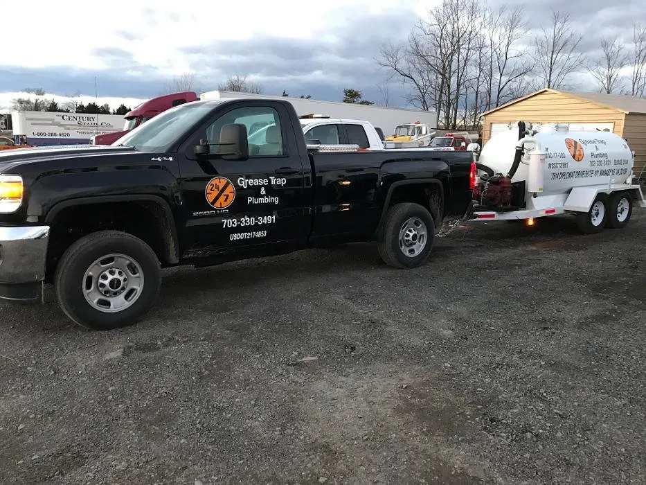 Slide of 24/7 Grease Trap & Services
