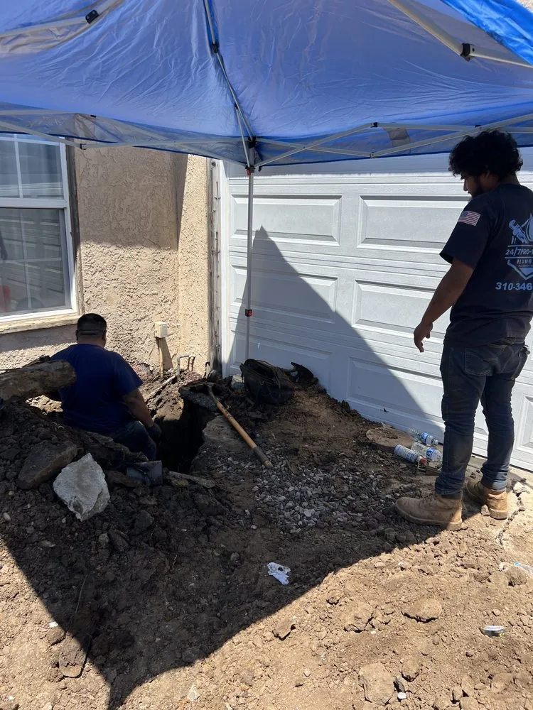 Slide of 24/7 Pro-Rooter Plumbing