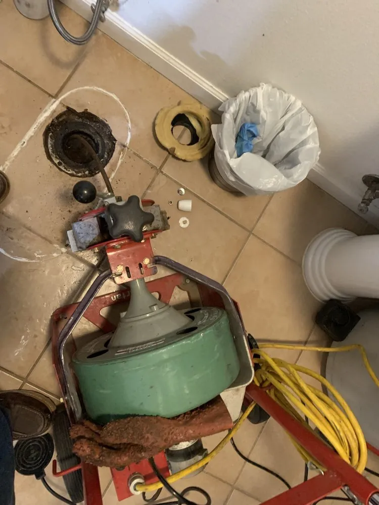 Top-rated plumbing repair experts serving Fontana, CA - 24/7 Pro-Rooter Plumbing