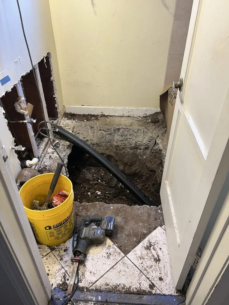 Slide of 24/7 Pro-Rooter Plumbing