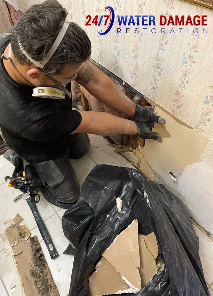 Reliable plumbing repair experts serving Orlando, FL - 24/7 Water Damage Restoration - Orlando