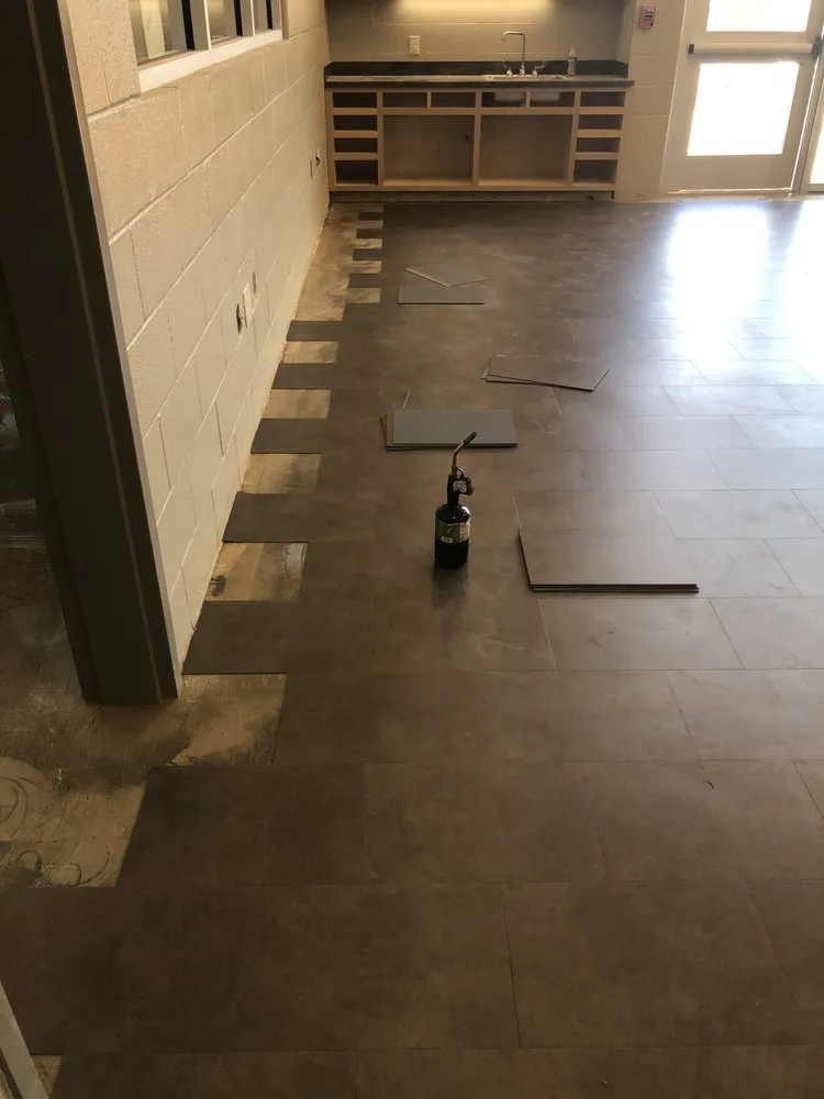 Slide of 2D CONTRACTORS