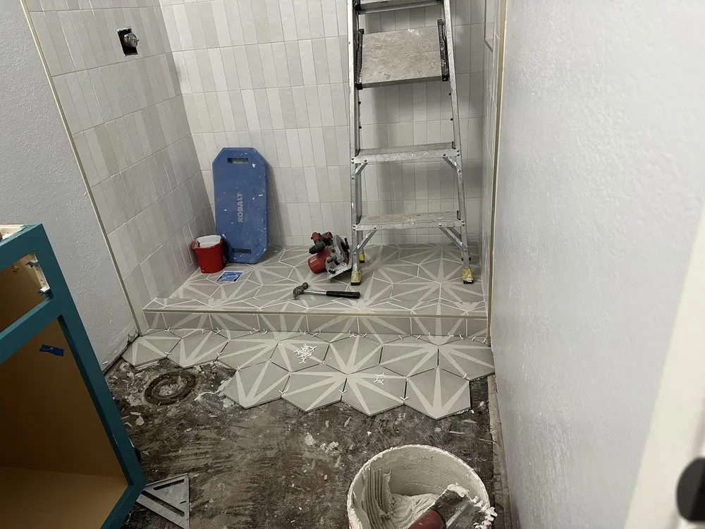 Slide of 3 Nails Contracting