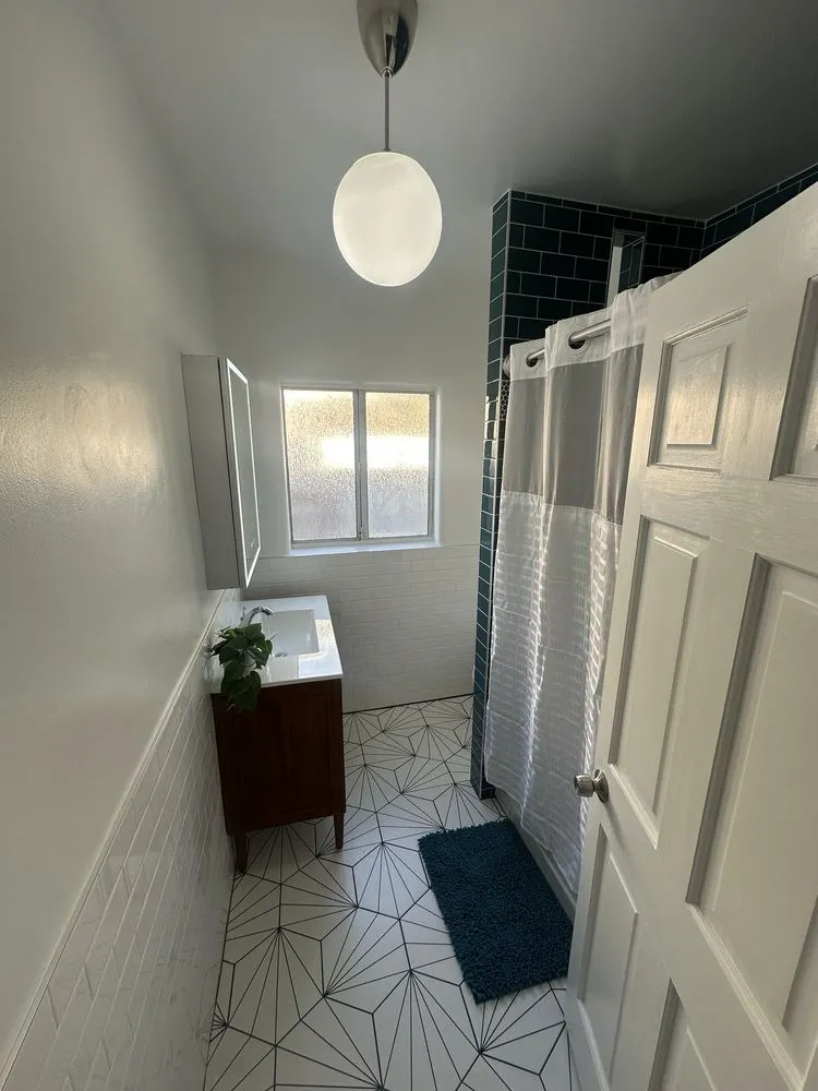 Slide of 3 Nails Contracting