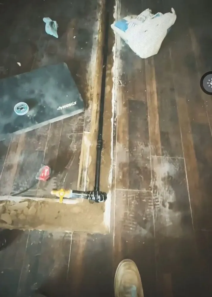 Slide of 5 Guys Water Heating and Plumbing