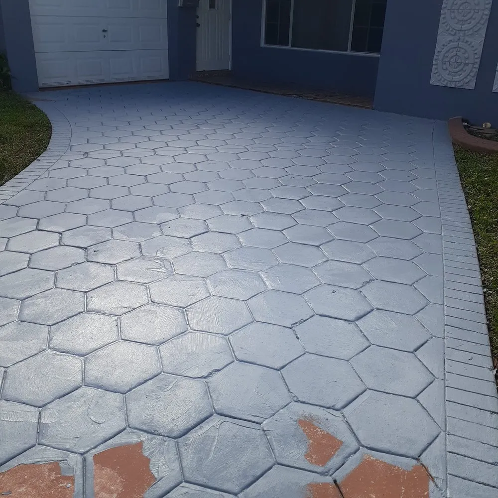 Slide of $60 Fence and Handyman