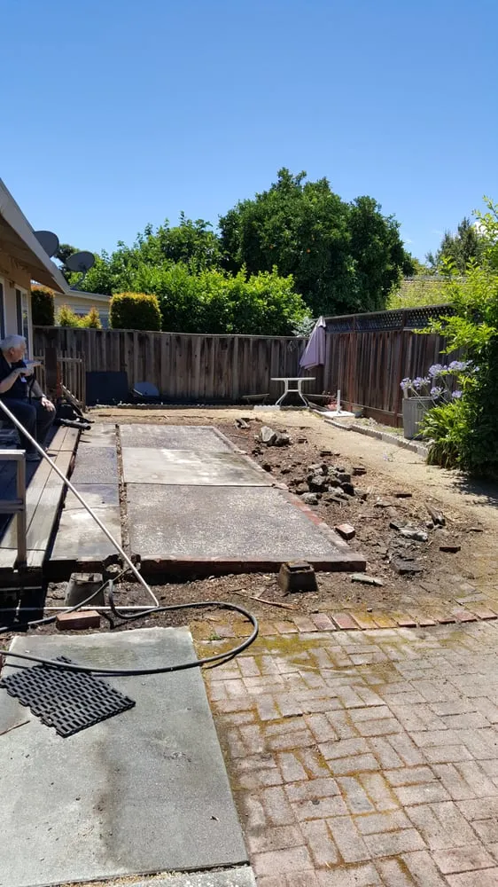 Slide of 7 Day Pick Up & Go Hauling