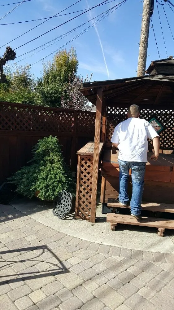 Slide of 7 Day Pick Up & Go Hauling