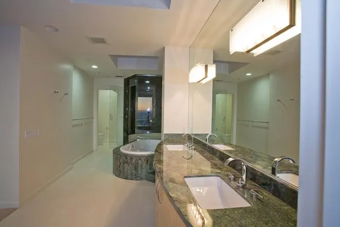 Slide of 805 Plumber