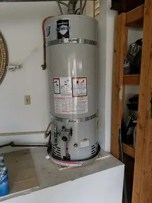 805 Plumbing and Heating Logo