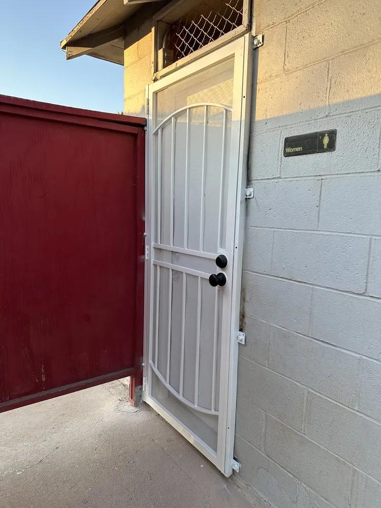 Slide of 818 Handyman