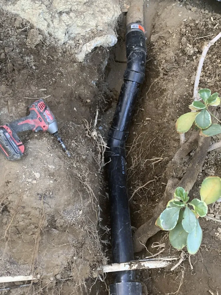 Slide of 818 Jays Plumbing