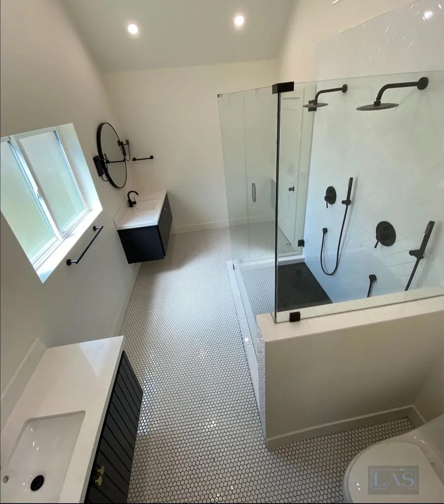 Slide of 911 Plumbing & Rooter