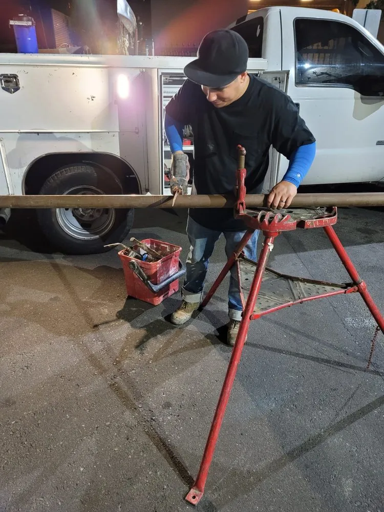 Slide of 911 Plumbing & Rooter