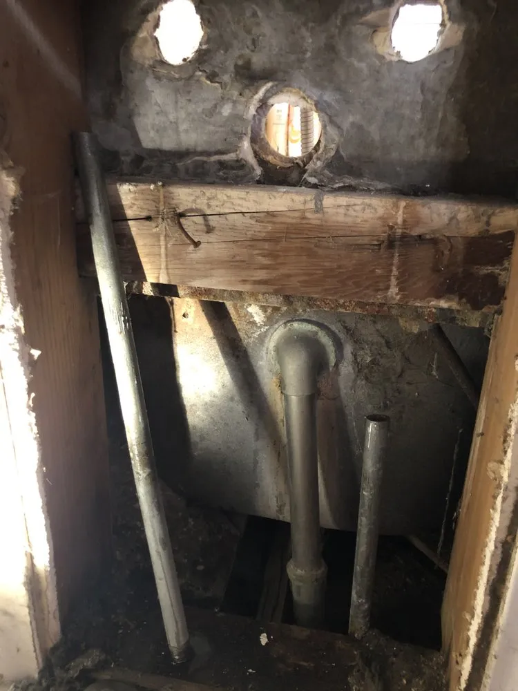 Slide of 911 Plumbing Heating & Air Conditioning