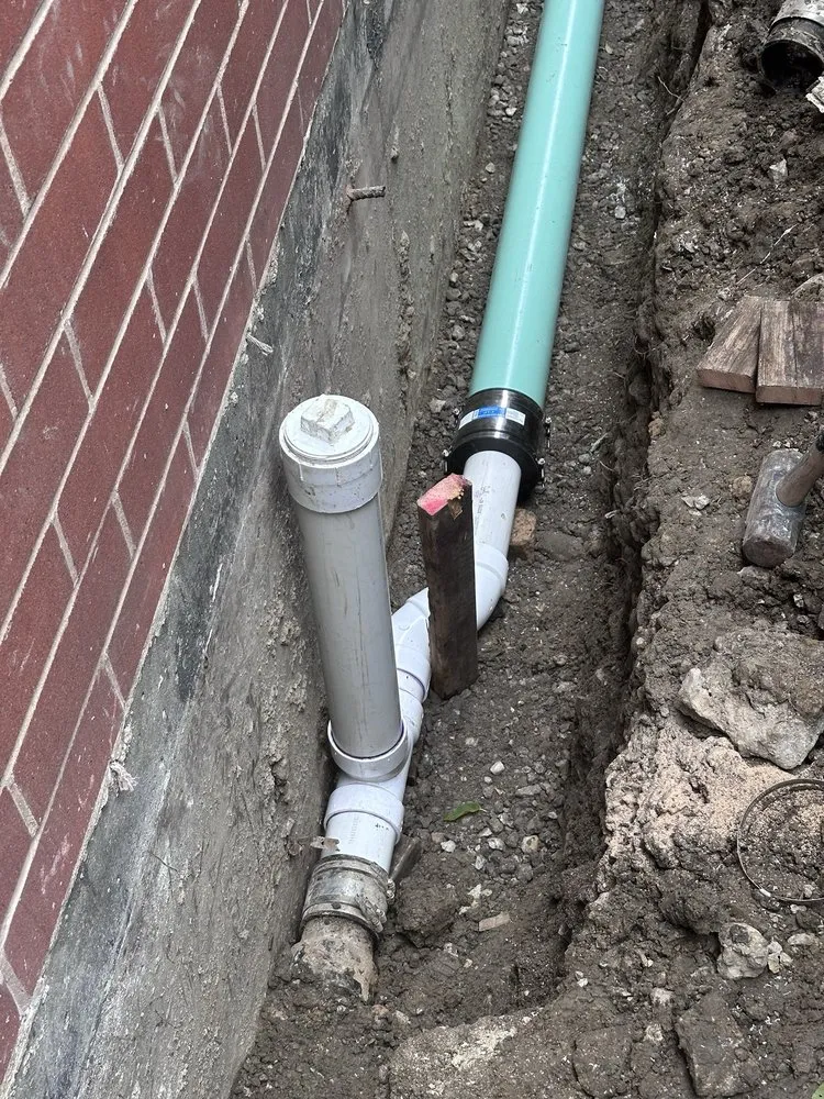 Slide of 911 Service Plumbing