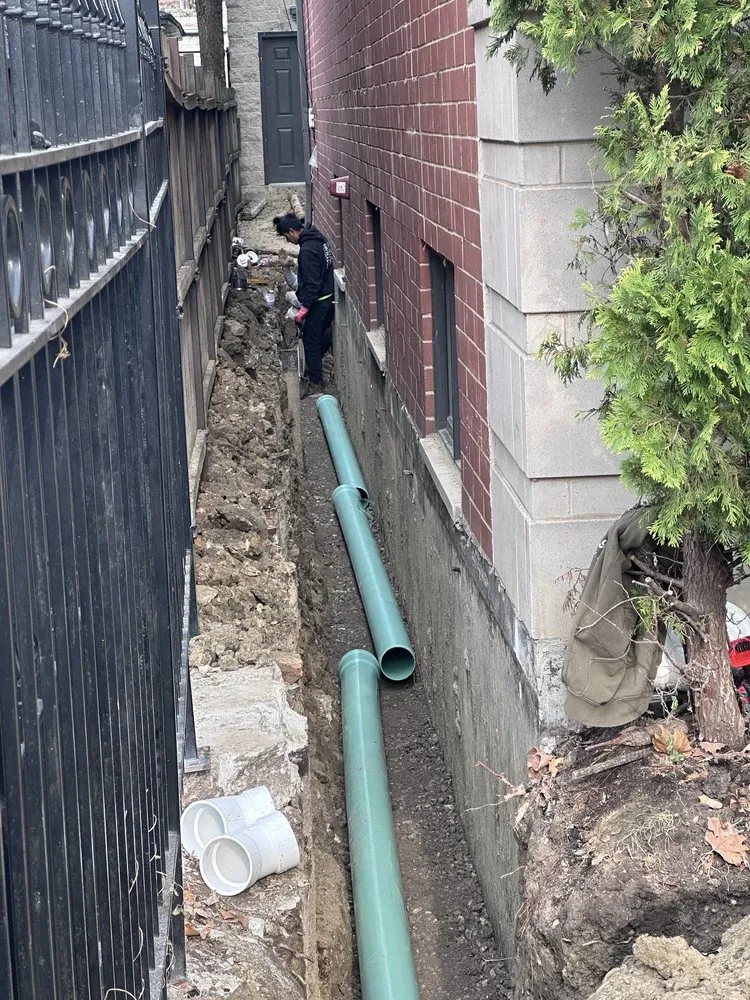 Slide of 911 Service Plumbing