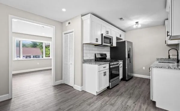 A & B Home Imorovements Logo