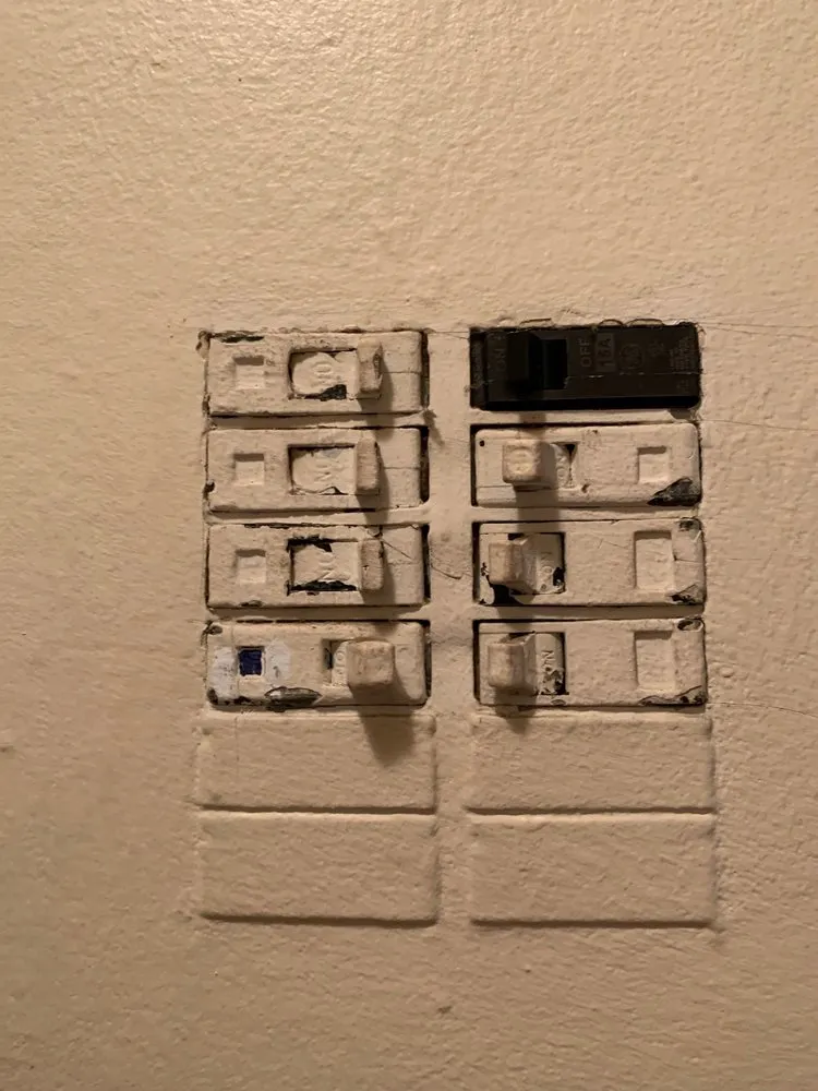 Slide of A & M Construction