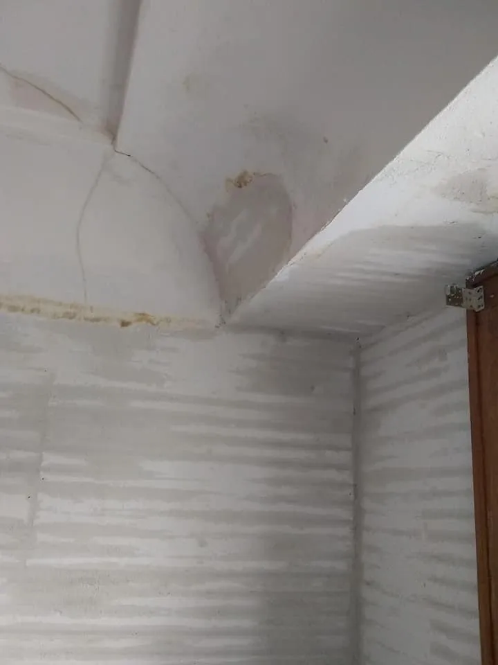 Slide of A 2 Z Pro Handyman