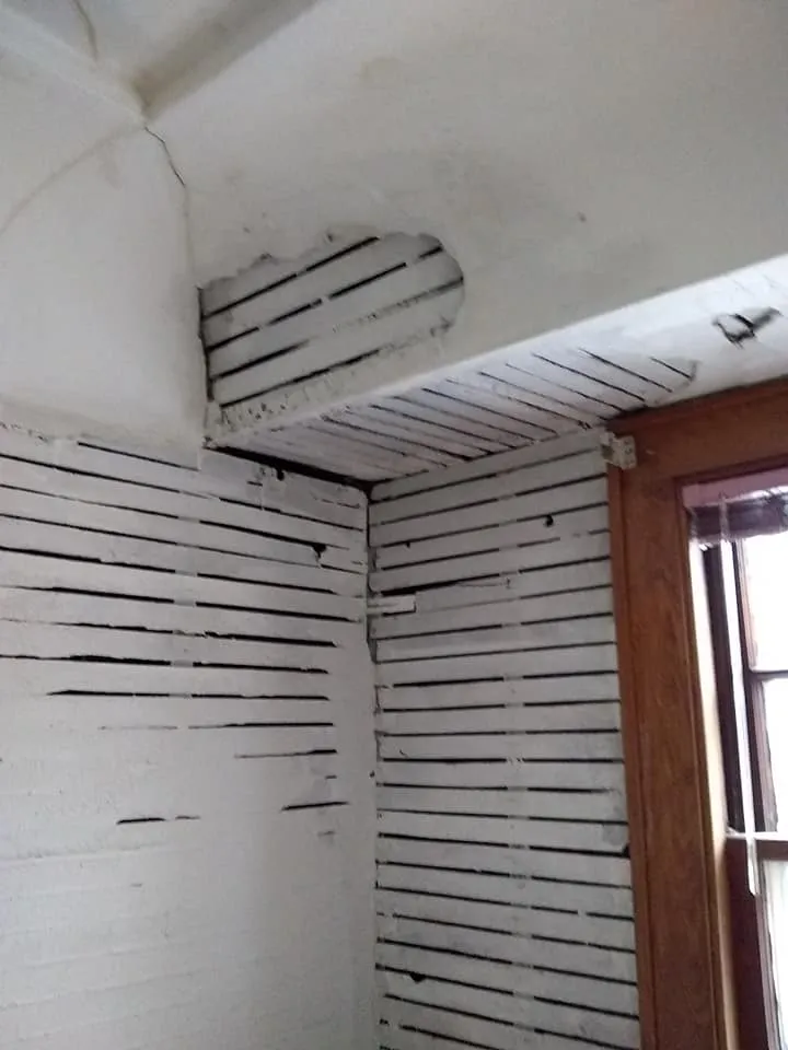 Slide of A 2 Z Pro Handyman