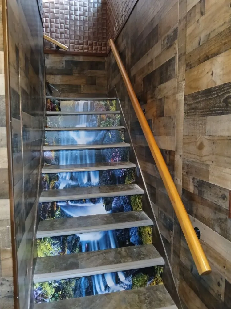 Slide of A Good Handyman