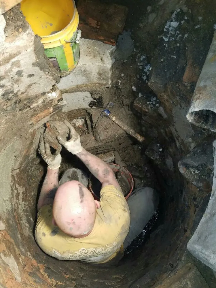 Slide of A Local Plumbing And Sewer Service