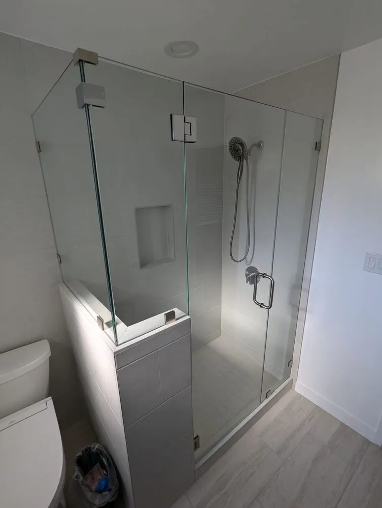 Slide of A2z Builder & Design