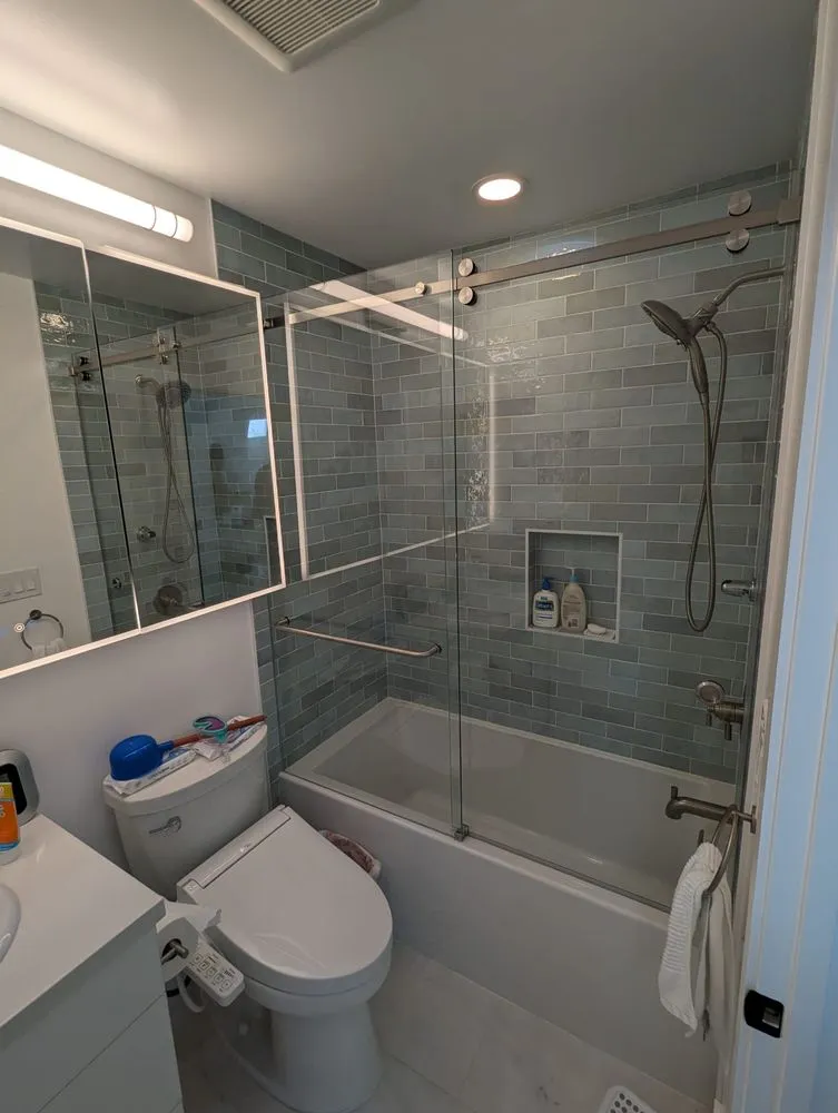 Slide of A2z Builder & Design