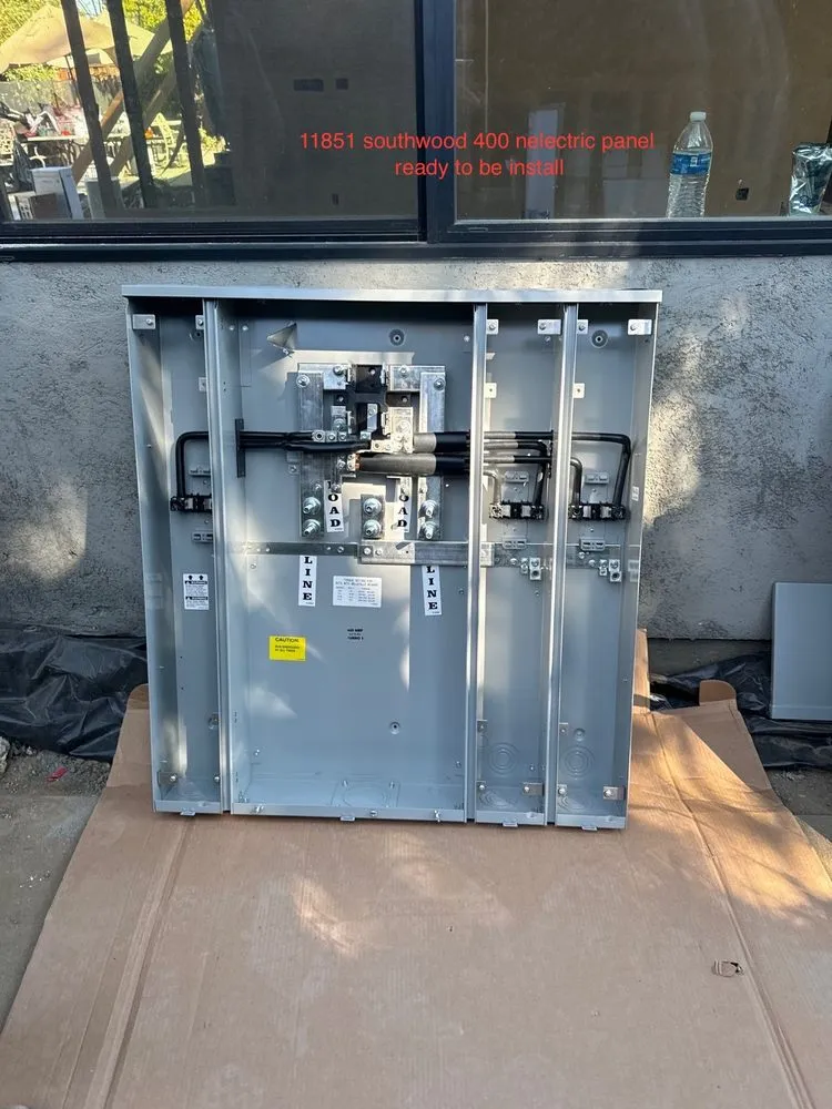 Slide of A2z Builder & Design