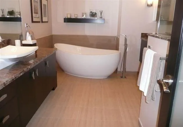 Slide of A2Z Home Renovations