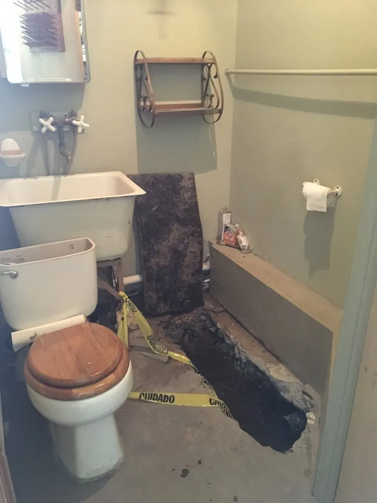 Slide of AA Plumbing & Drain Team