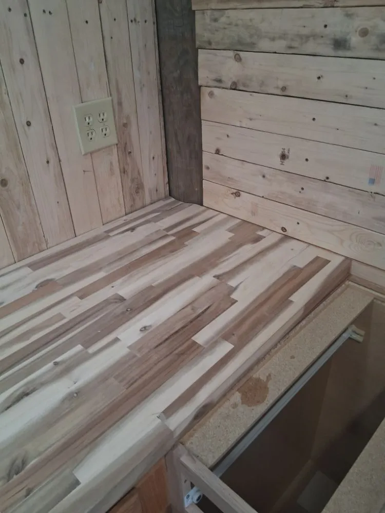 Slide of A&A Restoration