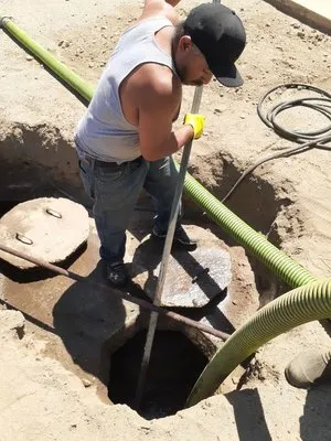 Aaa septic pumping Logo