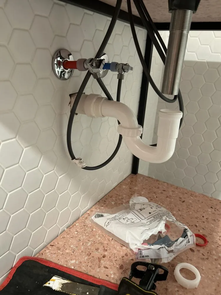 Professional emergency plumbing service in Aurora, CO - AAMC Chinos Plumbing and Handyman Services