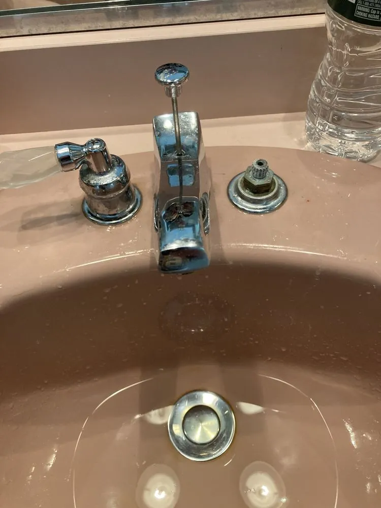 Expert water heater service service in Dartmouth, RI - Aarons Plumbing