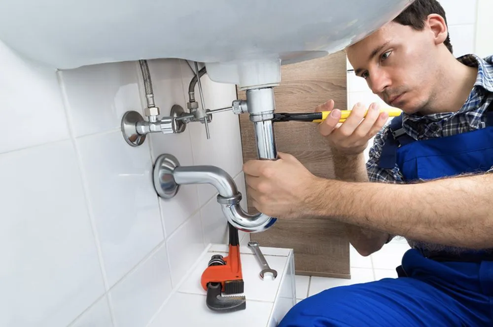 Trusted water heater service in Eugene, MO by Aaron's Plumbing